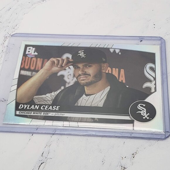 2023 Topps Big League Dylan Cease Rainbow Foil #223 - Picture 2 of 4